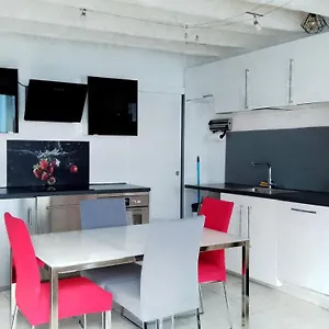 Maison De Centre Holiday home
